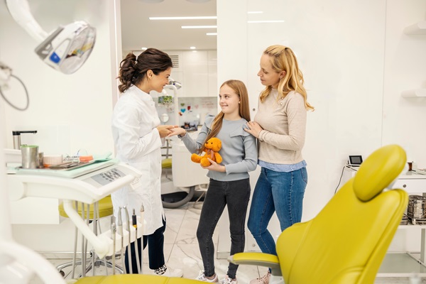 How A Family Dentist Can Keep Your Entire Family Smiling